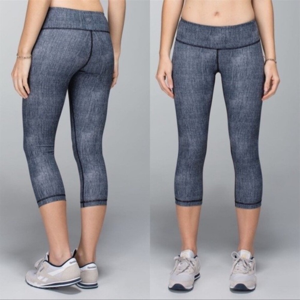 Lululemon Wunder Under Crop Full-On Luxtreme Size 4